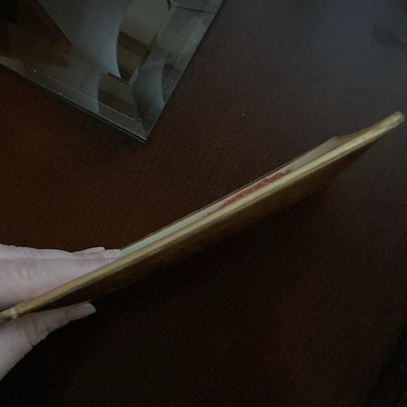 Excellent condition glass & gold leaf Vintage Valentine Cherub Dish 6 x 3.5 in. - Picture 5 of 6